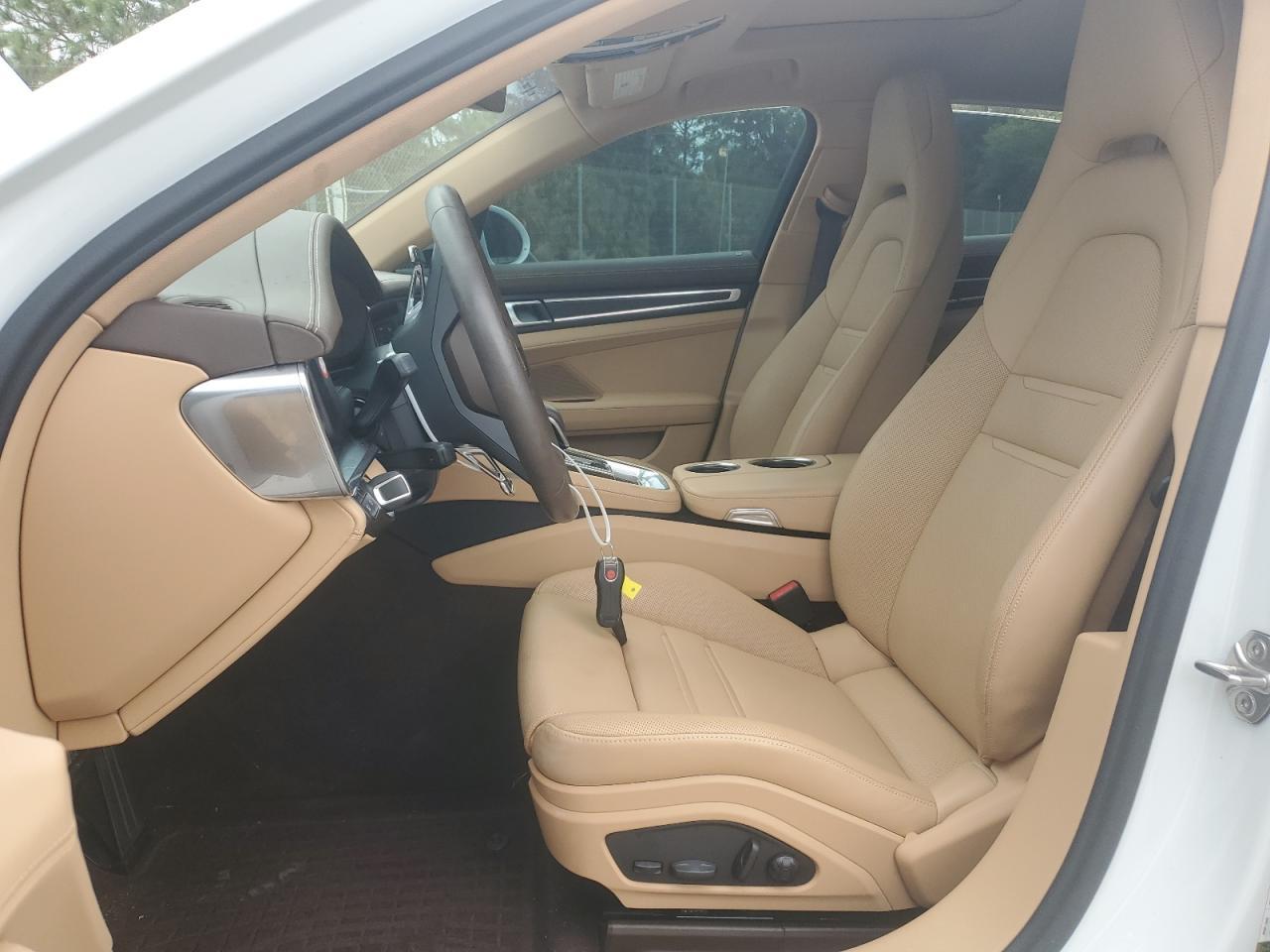 2023 Porsche Panamera Base - Image 7