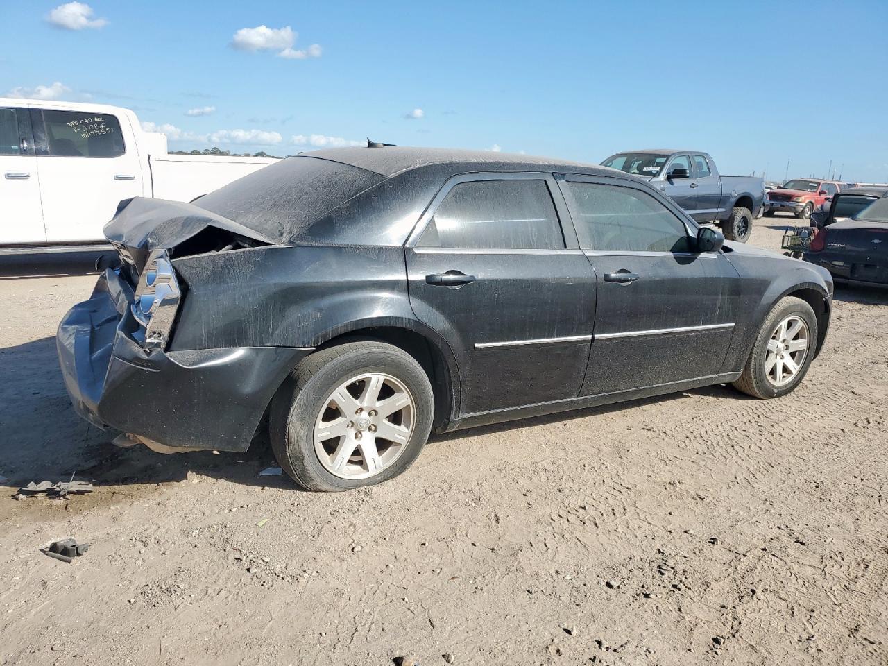 2008 Chrysler 300 Lx - Image 3