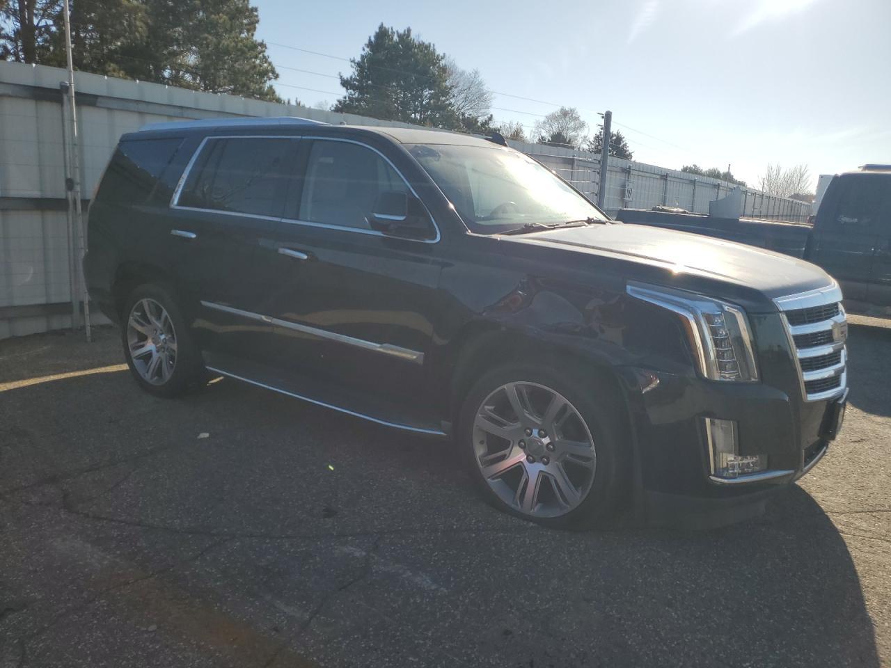 2016 Cadillac Escalade Luxury - Фото 4