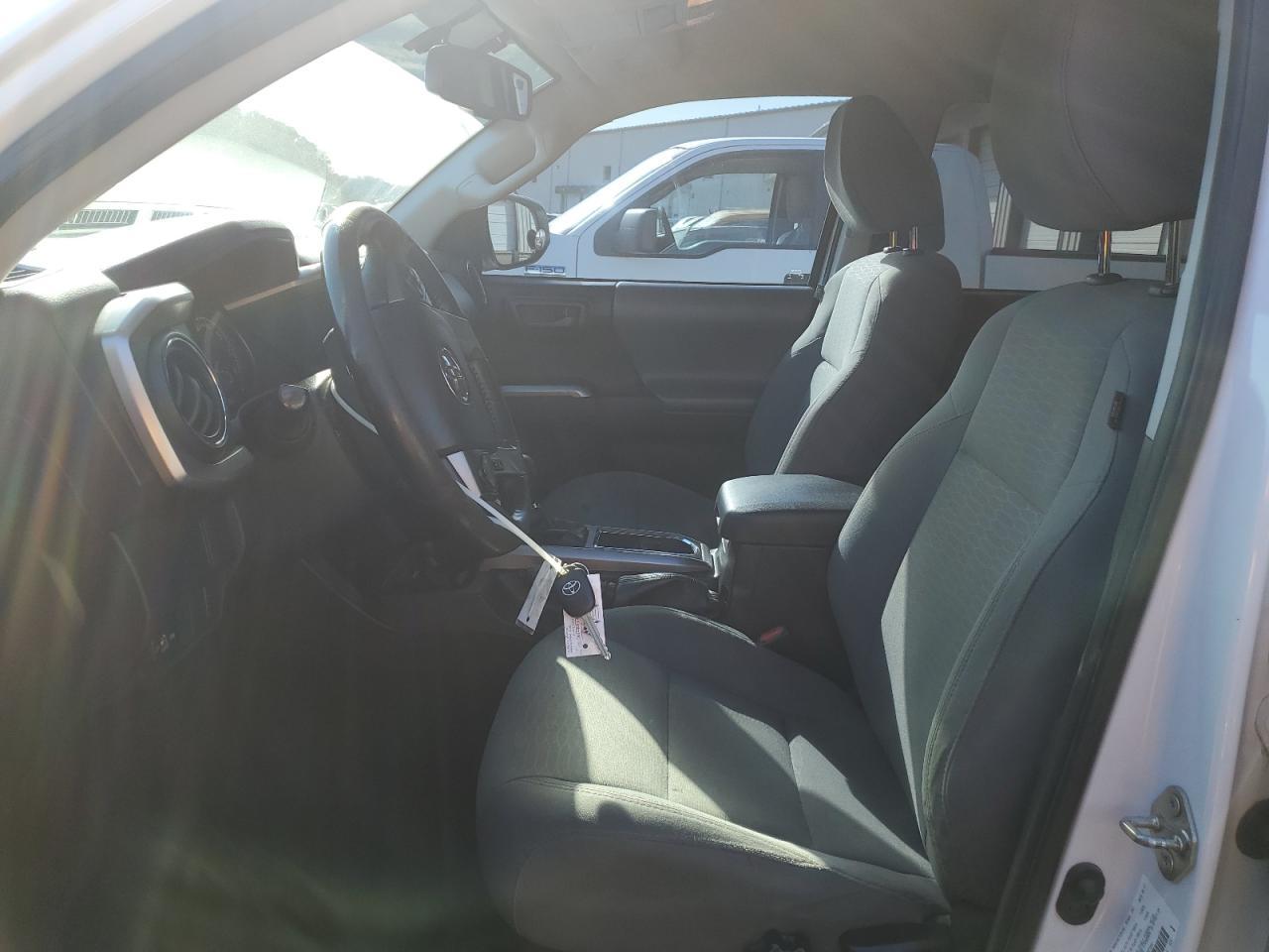 2017 Toyota Tacoma Double Cab - Image 7