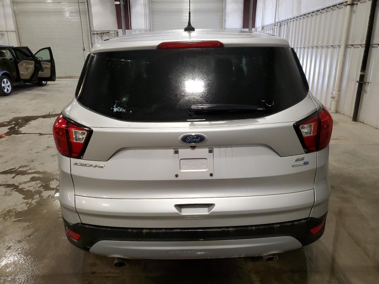 2019 Ford Escape Se - Фото 6