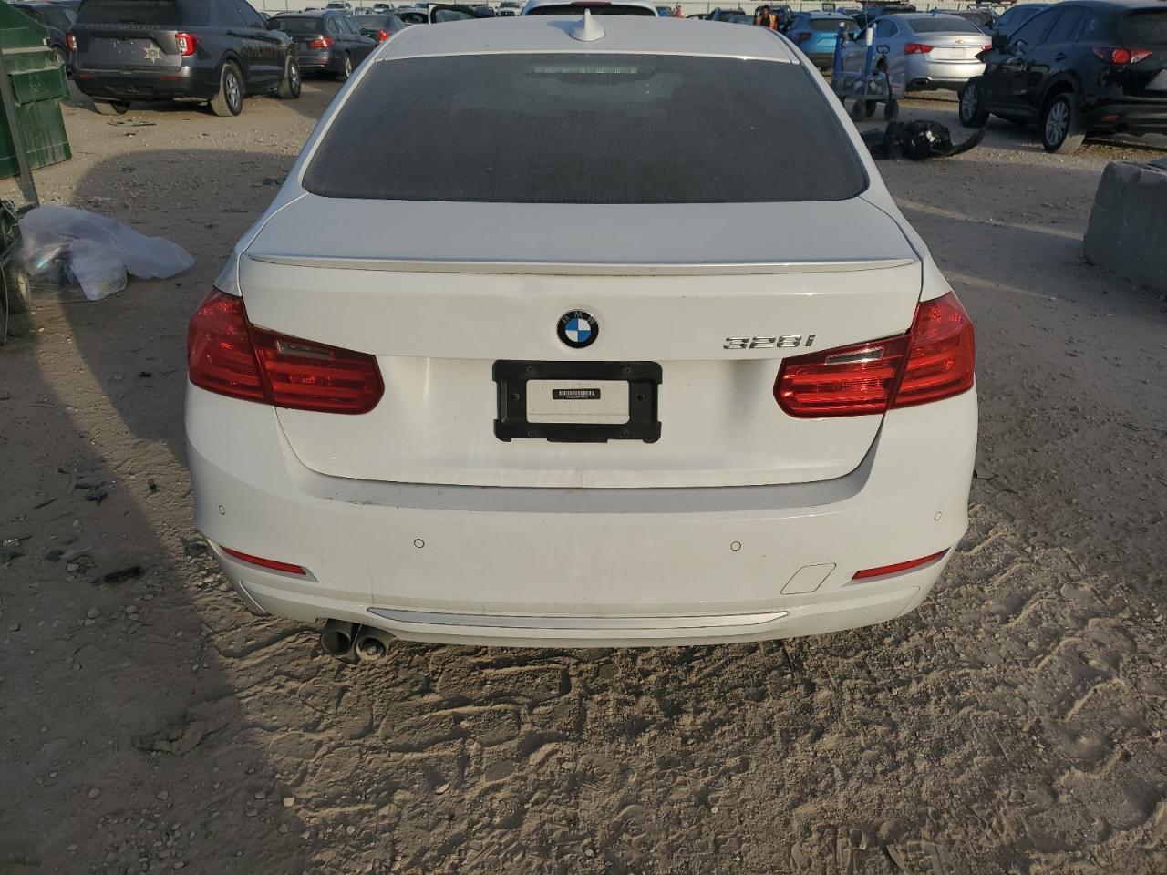 2013 BMW 328 I Sulev - Фото 6