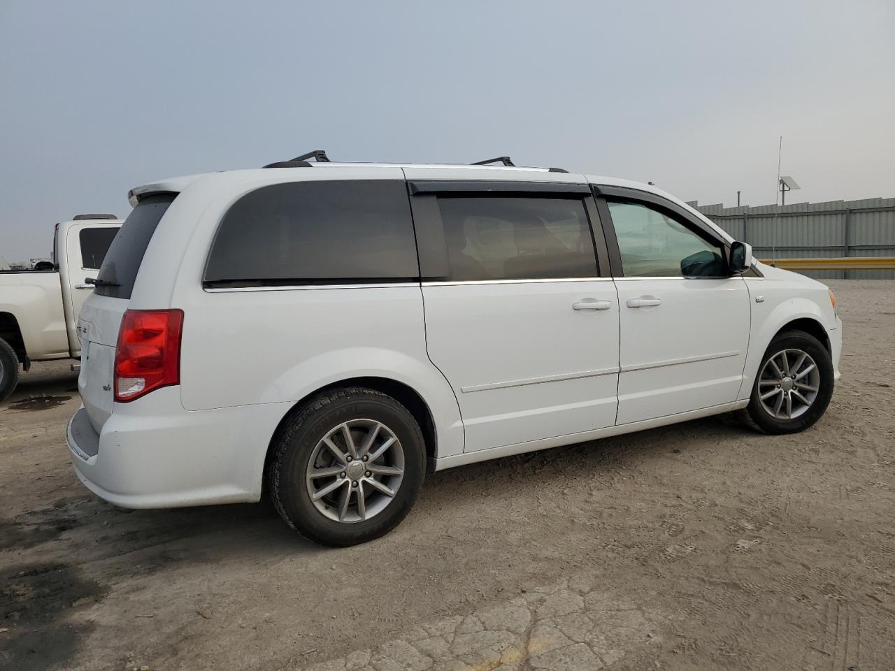 2014 Dodge Grand Caravan Sxt - Image 3