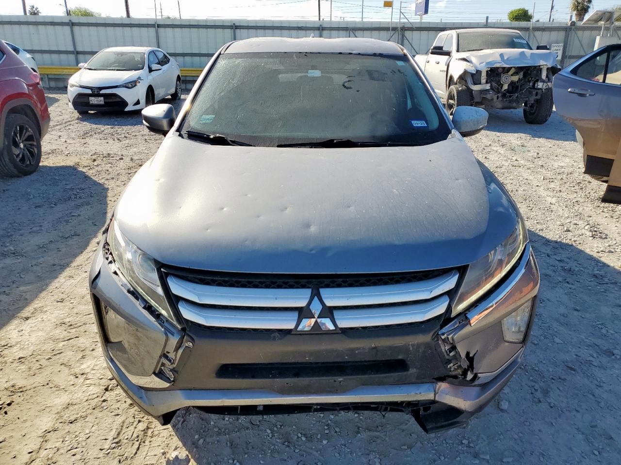 2020 Mitsubishi Eclipse Cross Es - Image 5