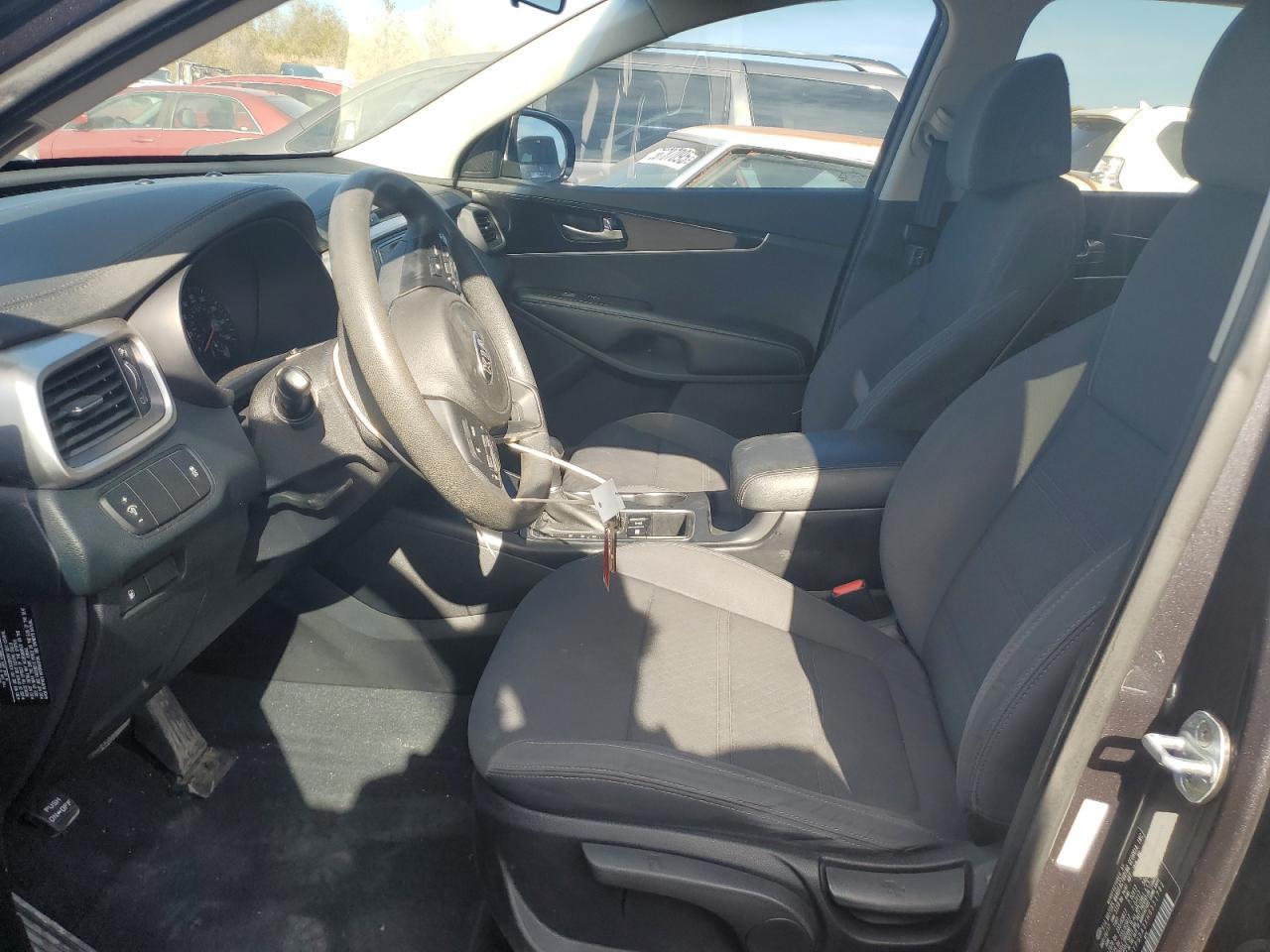 2017 Kia Sorento Lx - Image 7