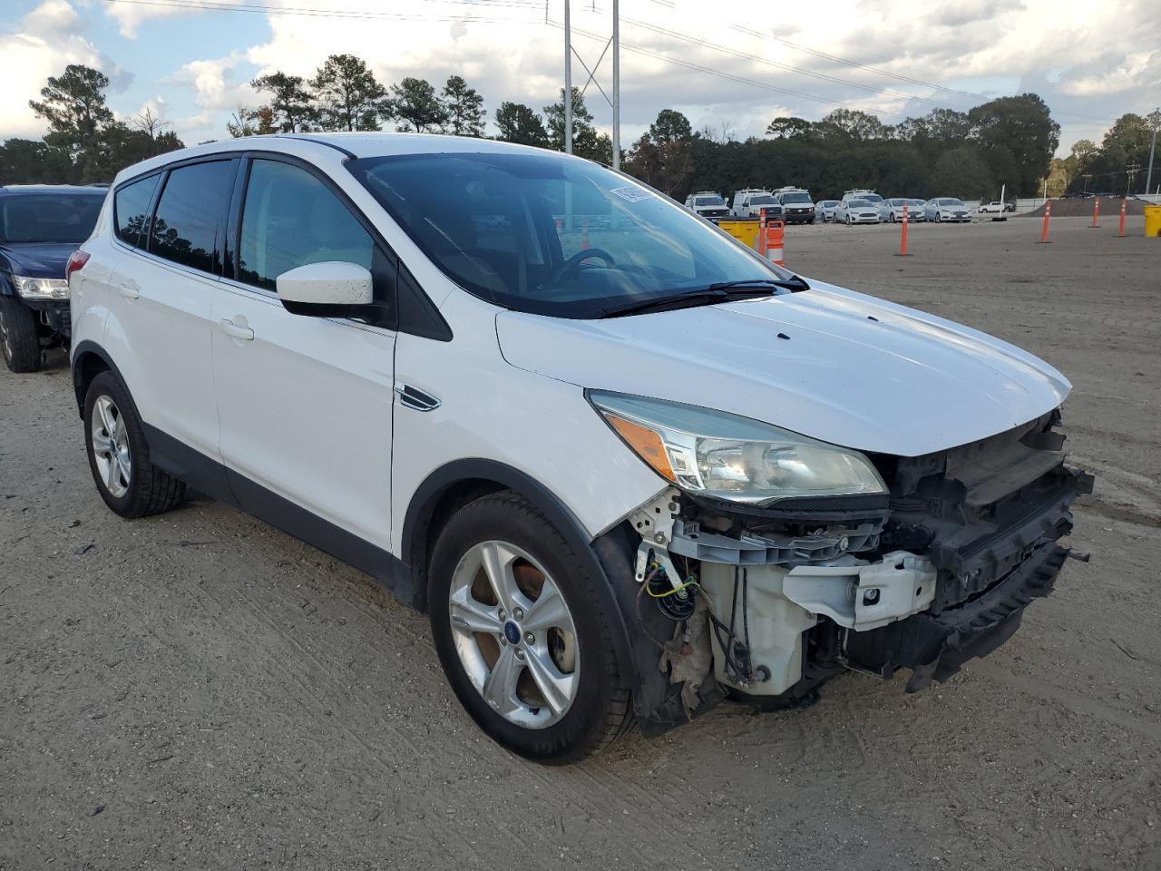 2015 Ford Escape Se - Фото 4