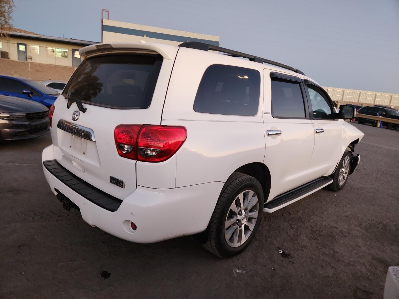 2015 Toyota Sequoia Limited - Фото 3