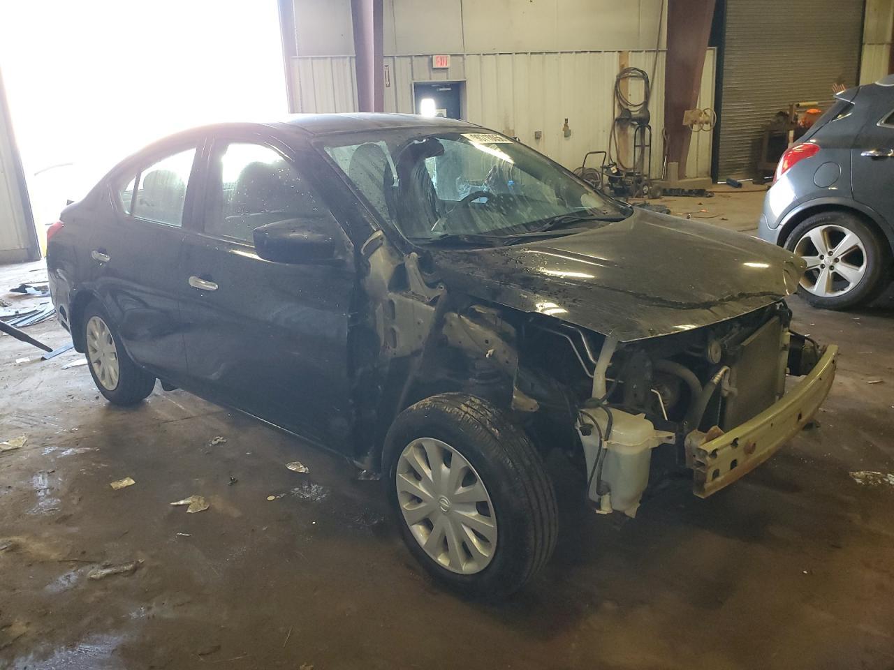 2018 Nissan Versa S - Фото 4