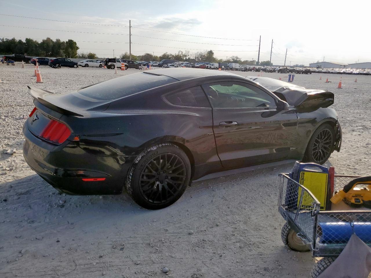 2016 Ford Mustang - Image 3