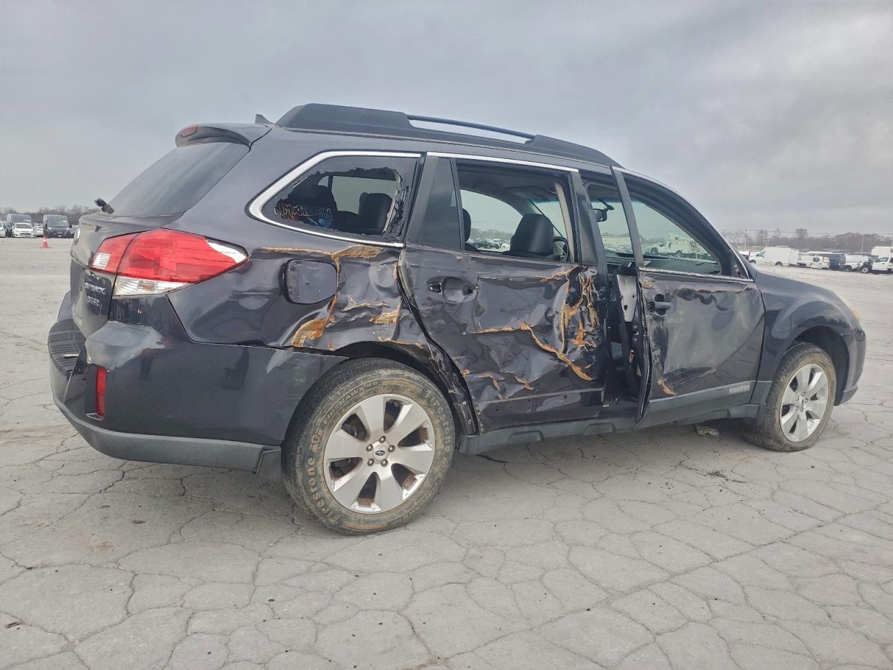 2012 Subaru Outback 3.6R Limited - Фото 3