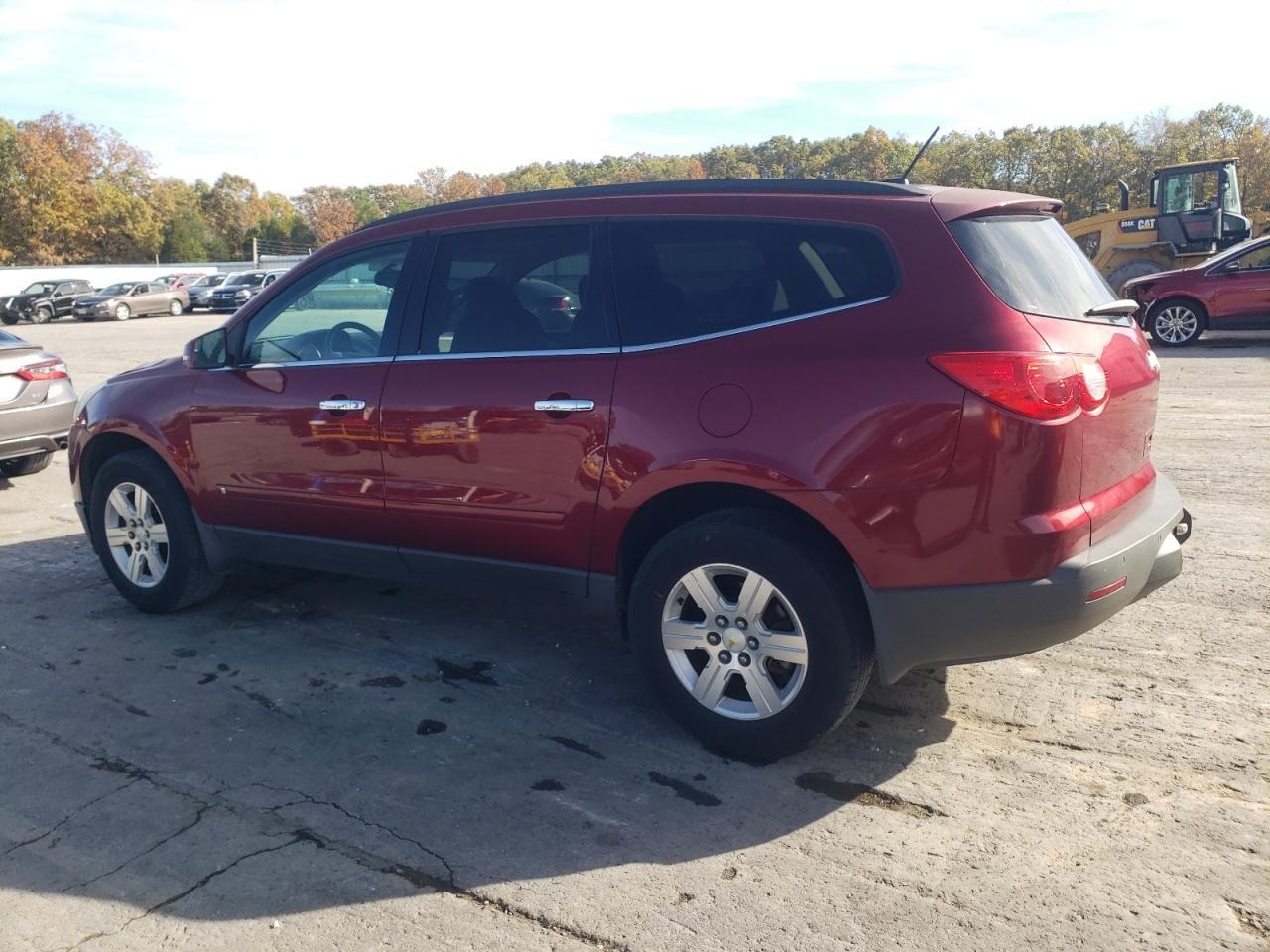 2010 Chevrolet Traverse Lt - Фото 2