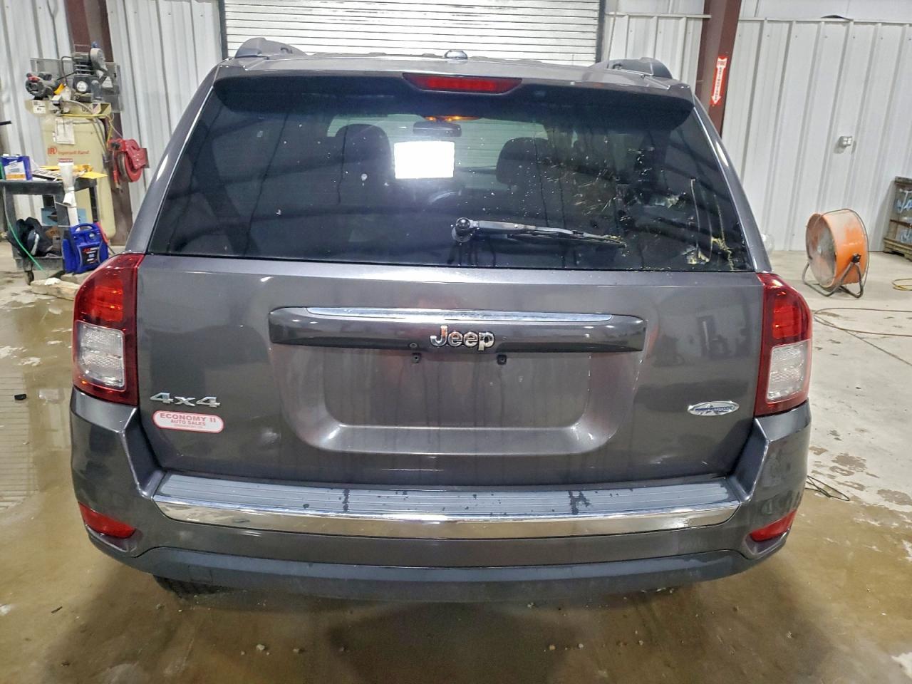 2016 Jeep Compass Latitude - Image 6