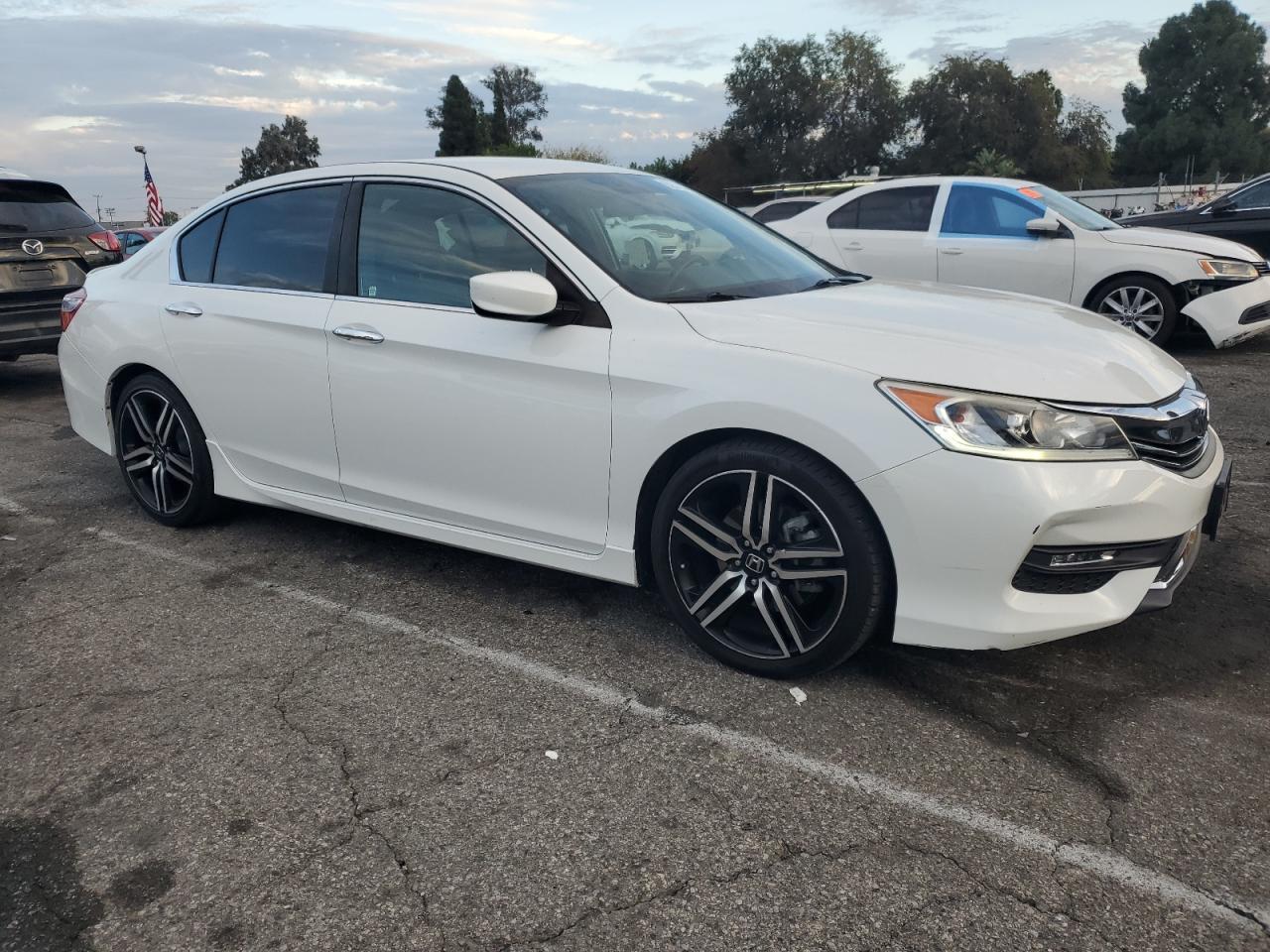2017 Honda Accord Sport - Фото 4