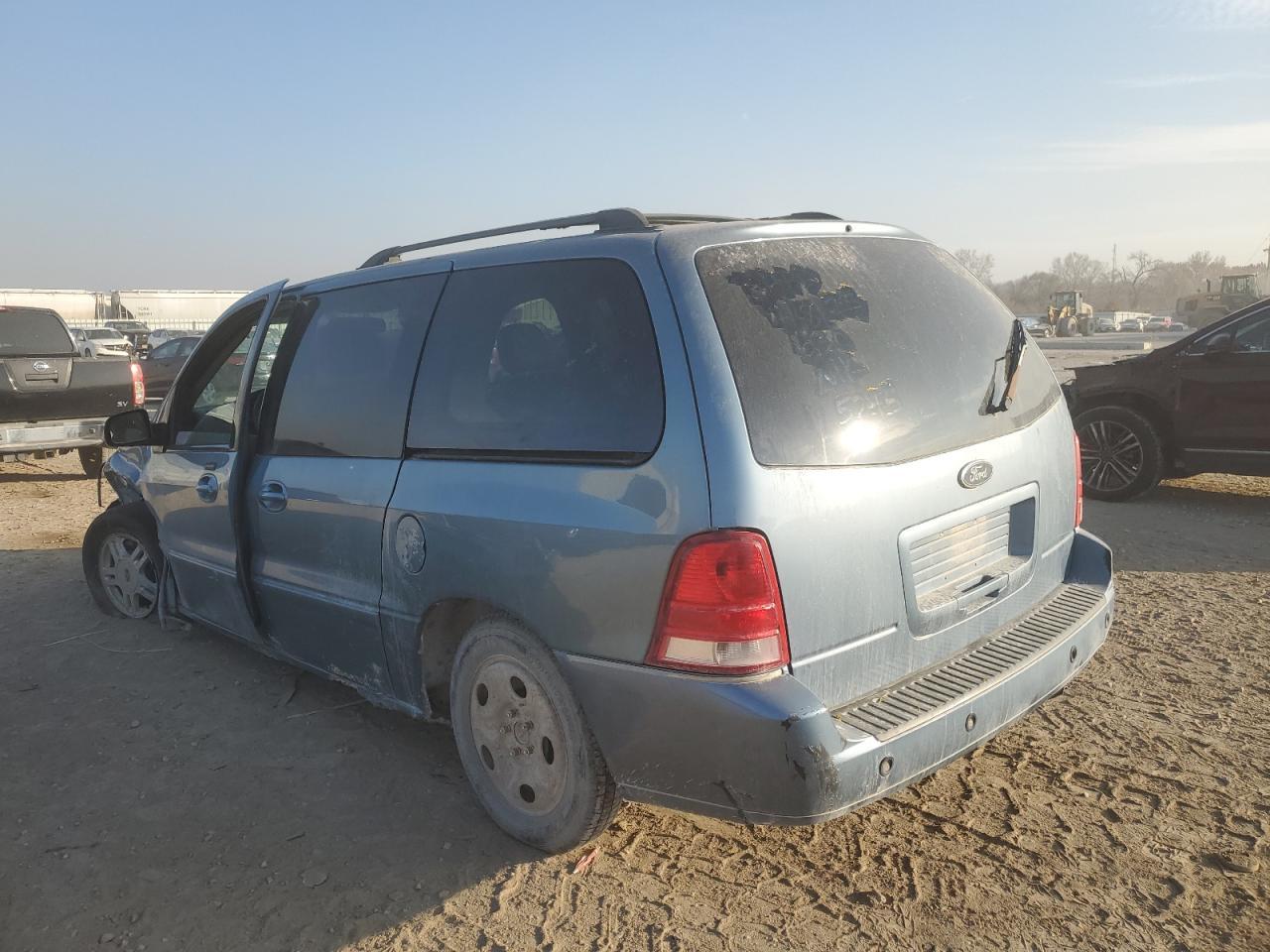 2007 Ford Freestar Sel - Фото 2
