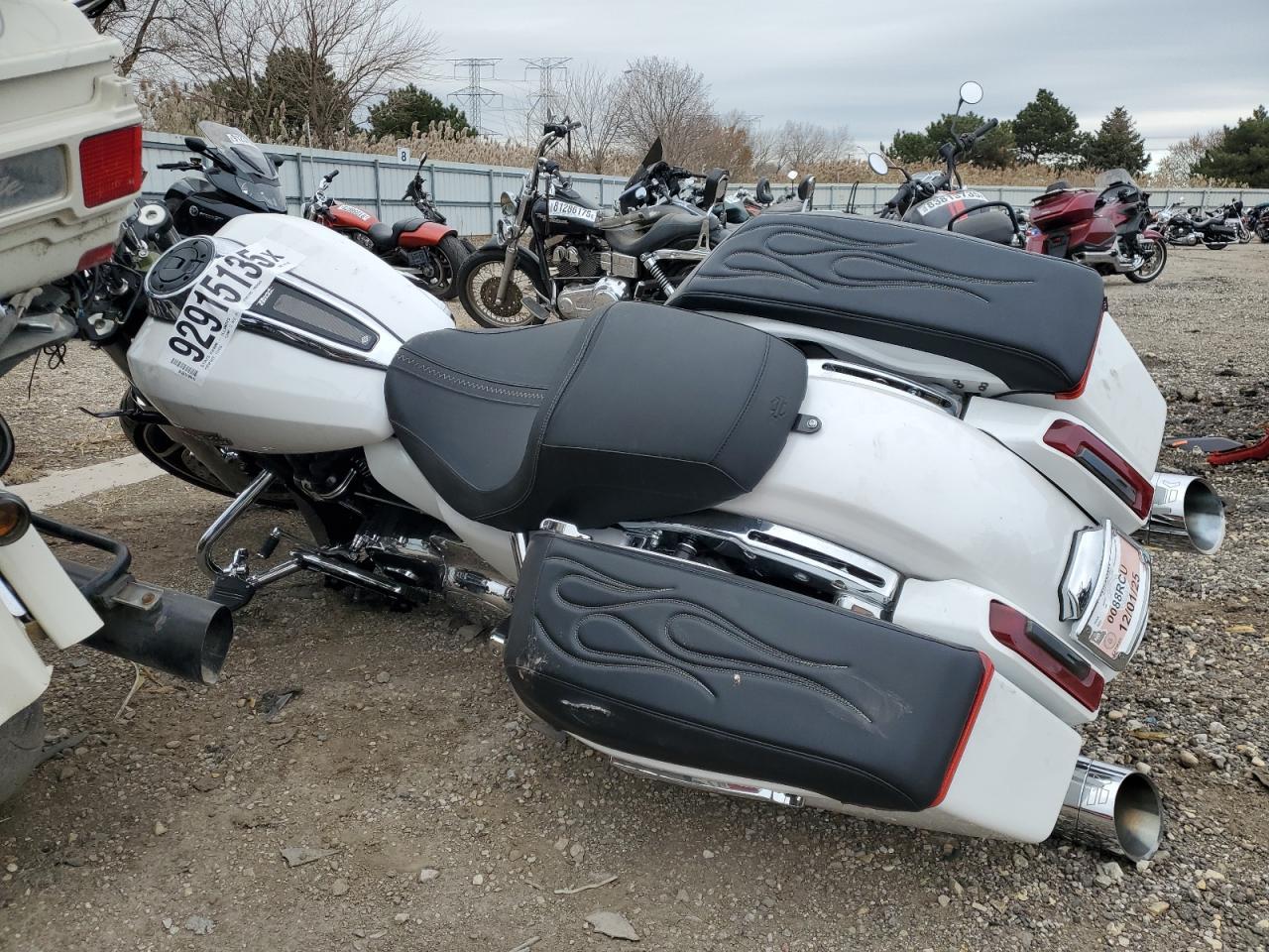 2024 Harley-Davidson Fltrx - Фото 3