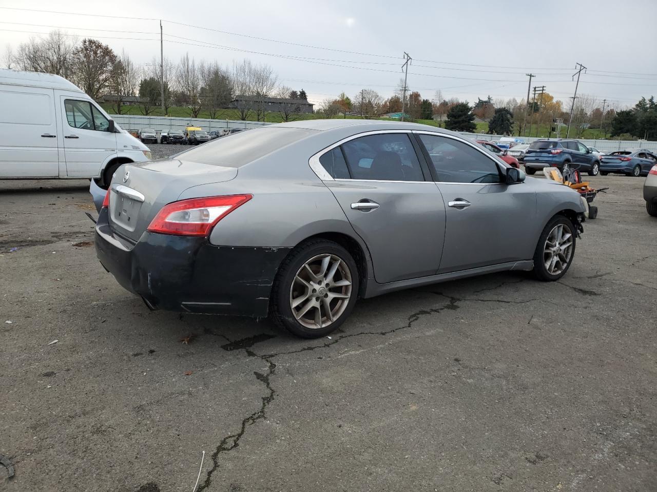 2009 Nissan Maxima S - Image 3