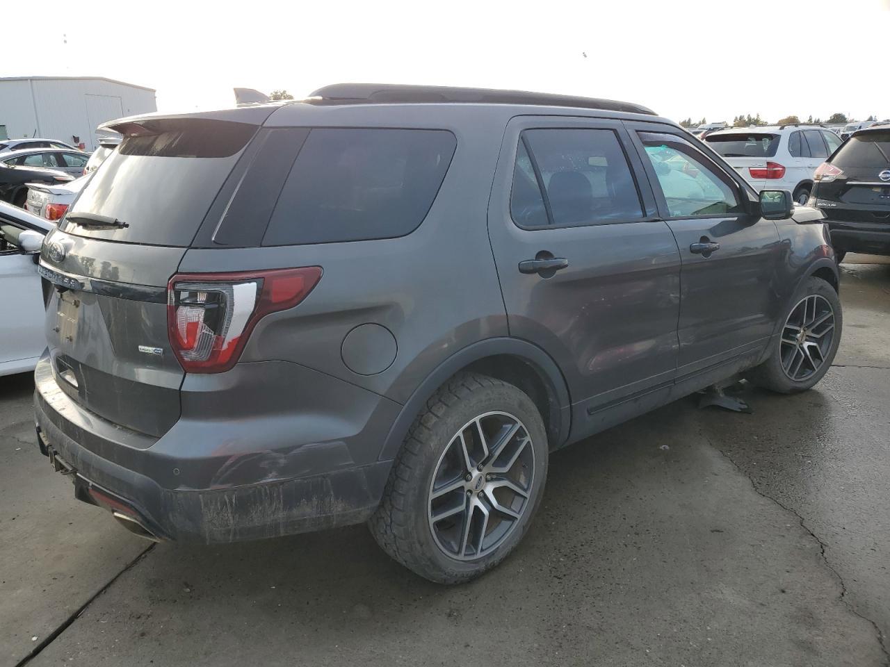 2016 Ford Explorer Sport - Image 3
