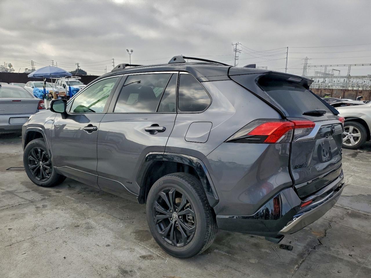 2022 Toyota Rav4 Xse - Image 2
