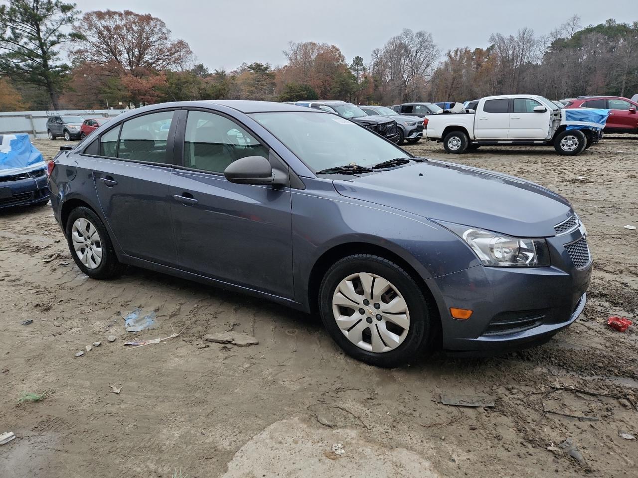2013 Chevrolet Cruze Ls - Фото 4