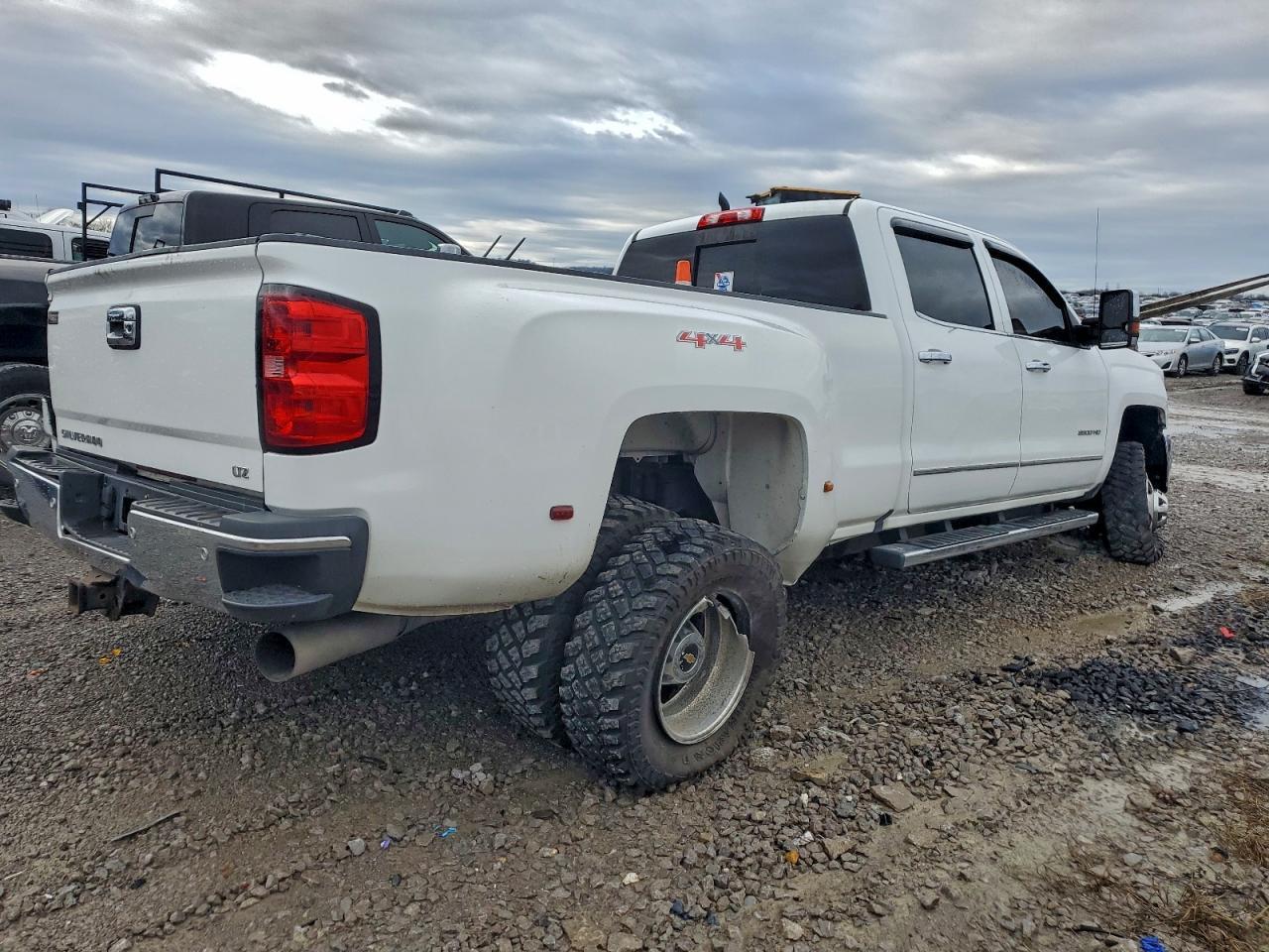 2016 Chevrolet Silverado K3500 Ltz - Фото 3