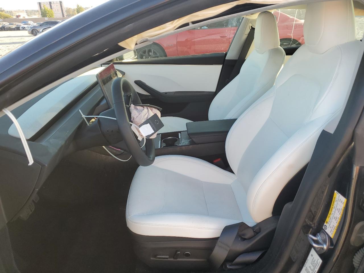 2024 Tesla Model 3 - Image 7