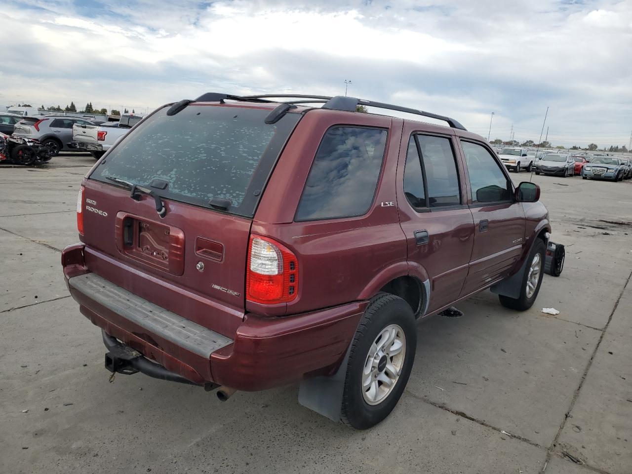 2002 Isuzu Rodeo S - Фото 3