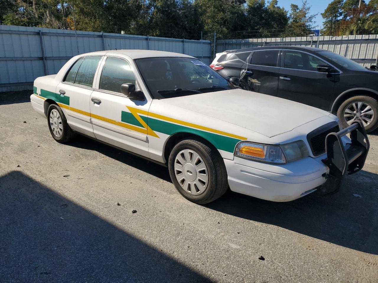 2011 Ford Crown Victoria Police Interceptor - Image 4