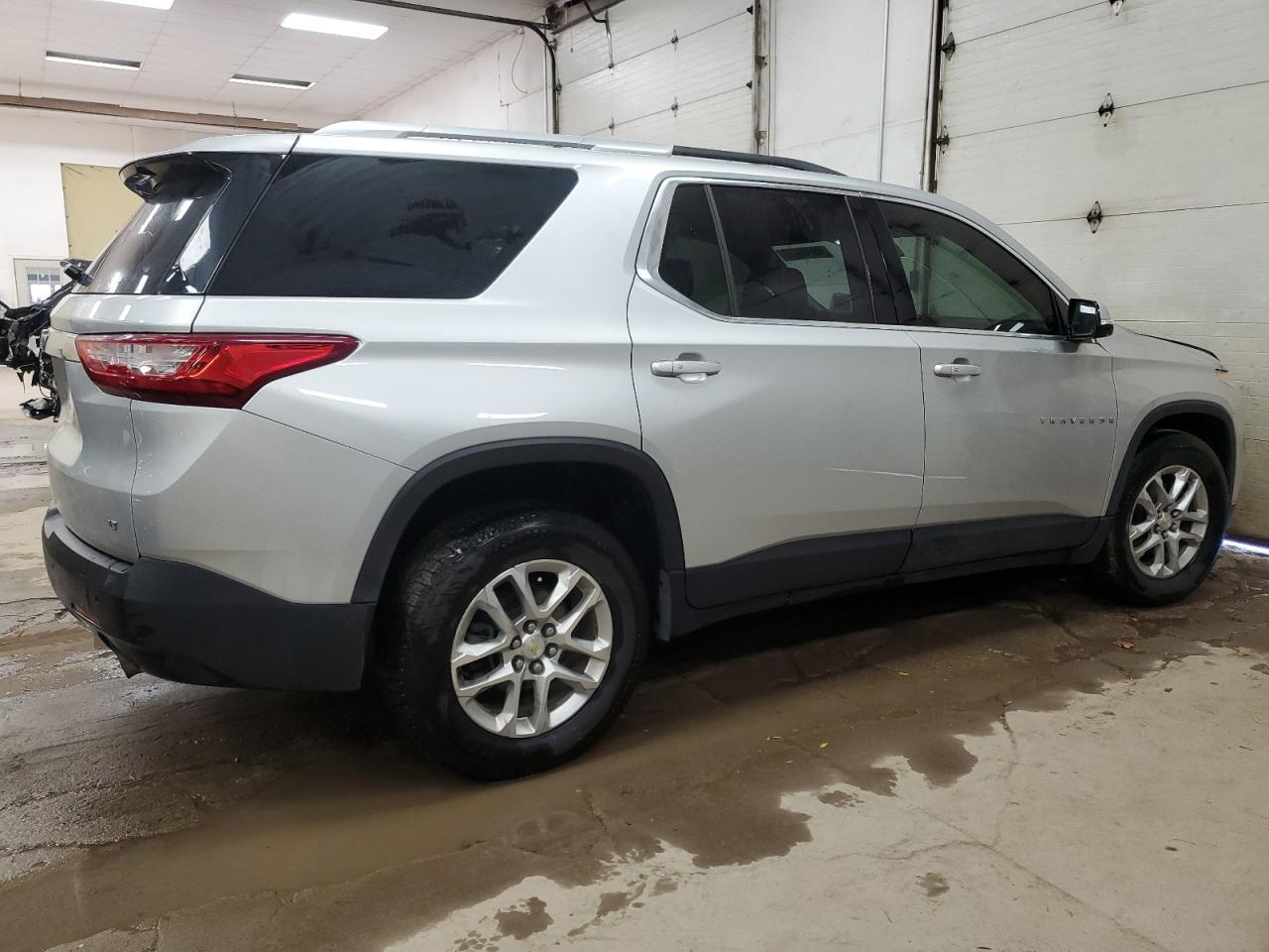 2018 Chevrolet Traverse Lt - Image 3