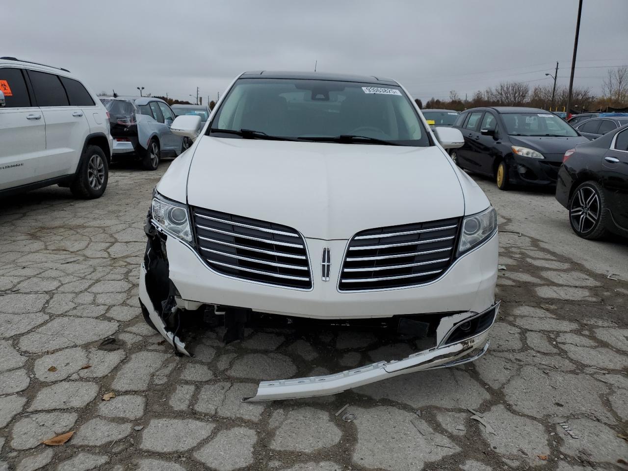 2018 Lincoln Mkt - Фото 5