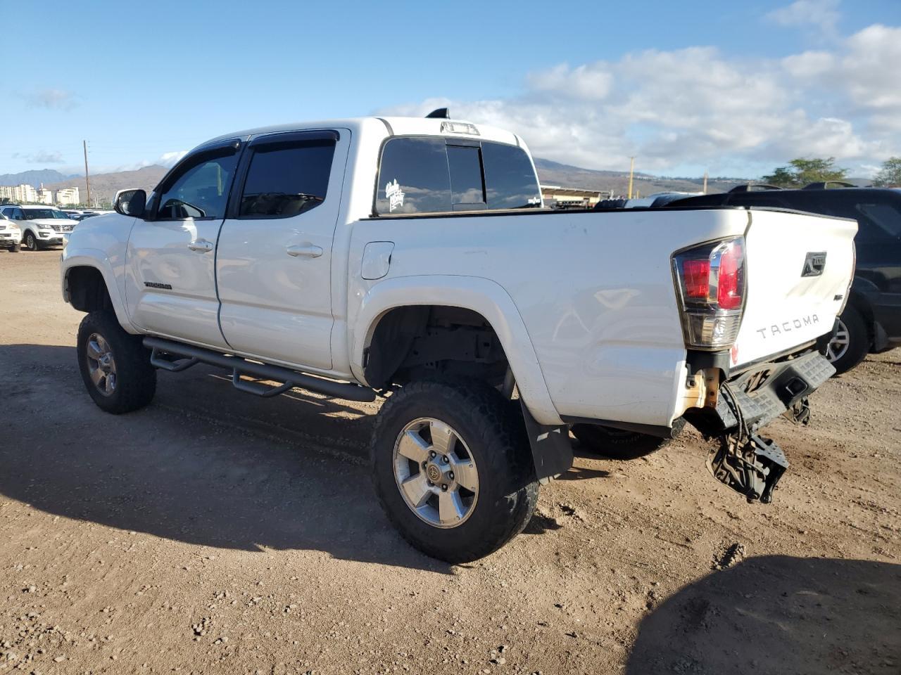 2020 Toyota Tacoma Double Cab - Фото 2