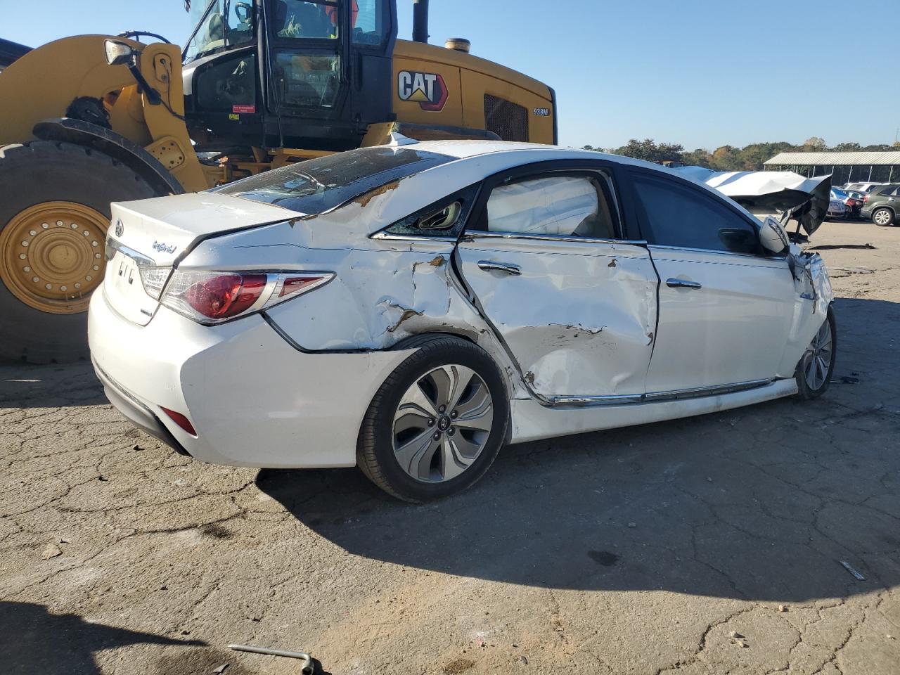 2013 Hyundai Sonata Hybrid - Image 3