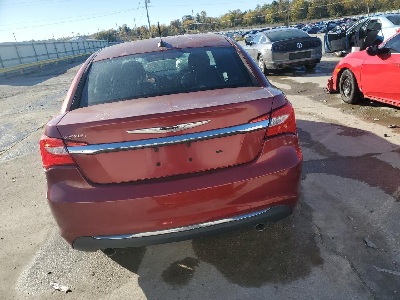 2014 Chrysler 200 Limited - Фото 6