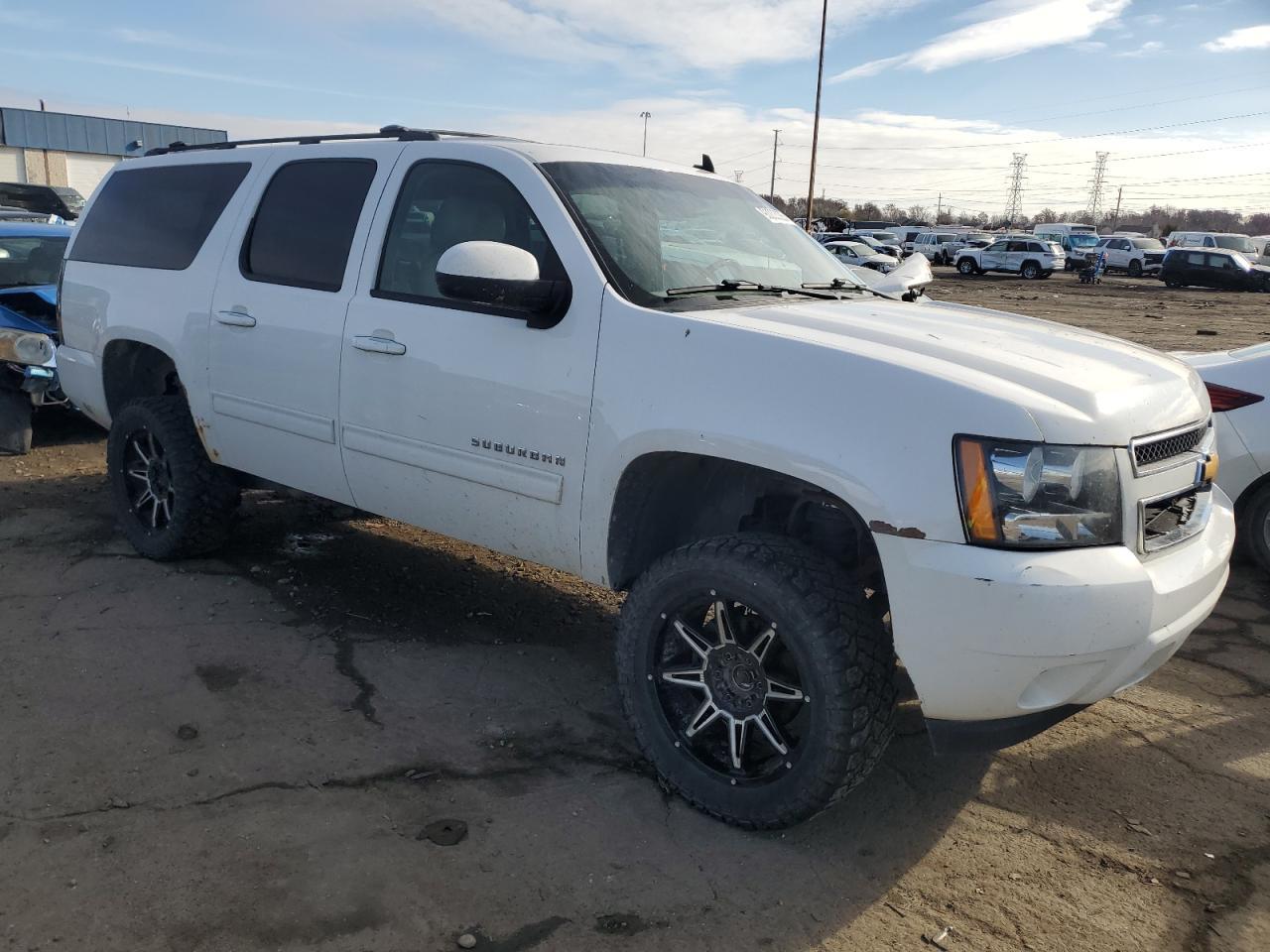 2012 Chevrolet Suburban - Image 4