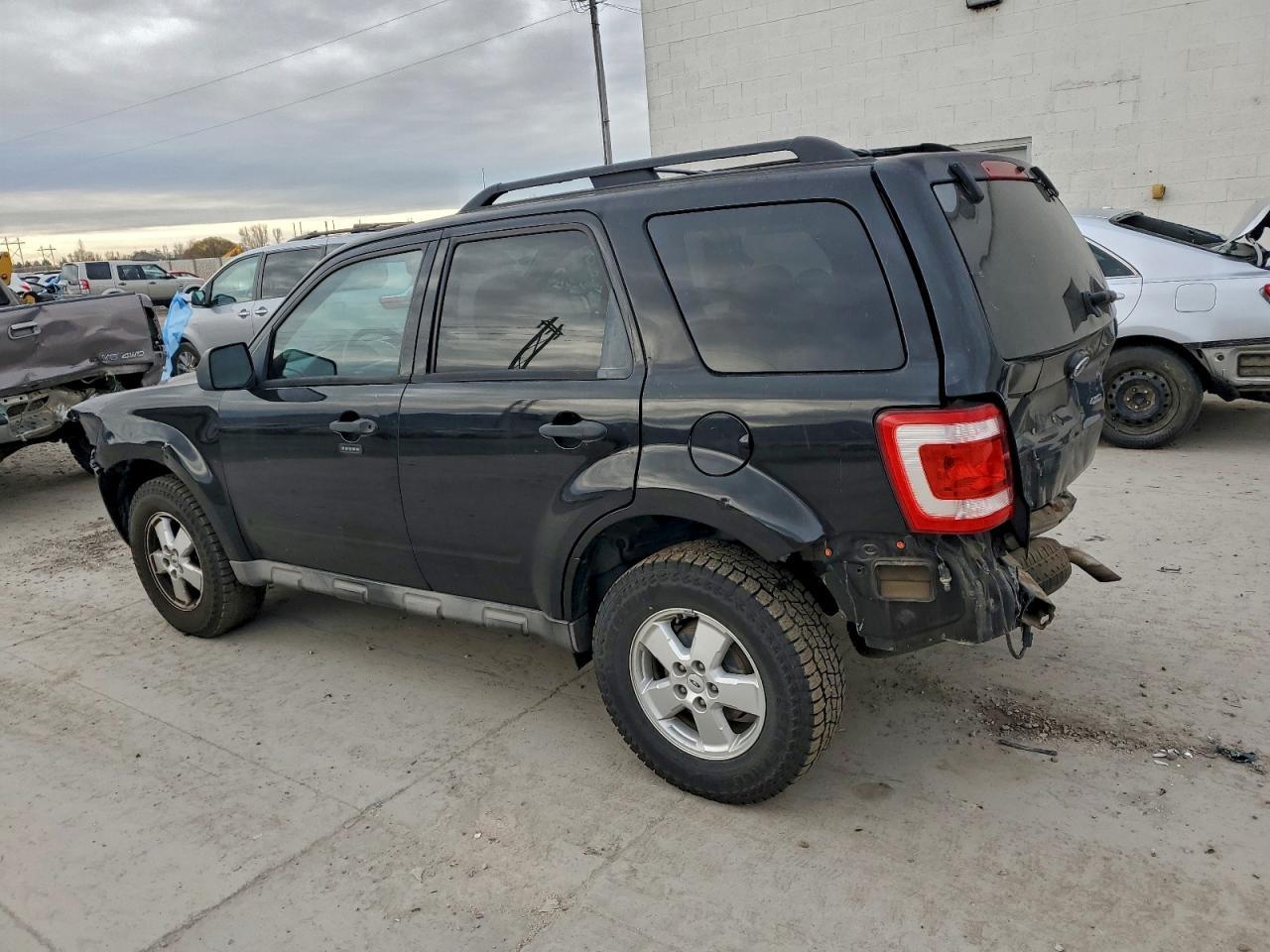 2009 Ford Escape Xlt - Фото 2