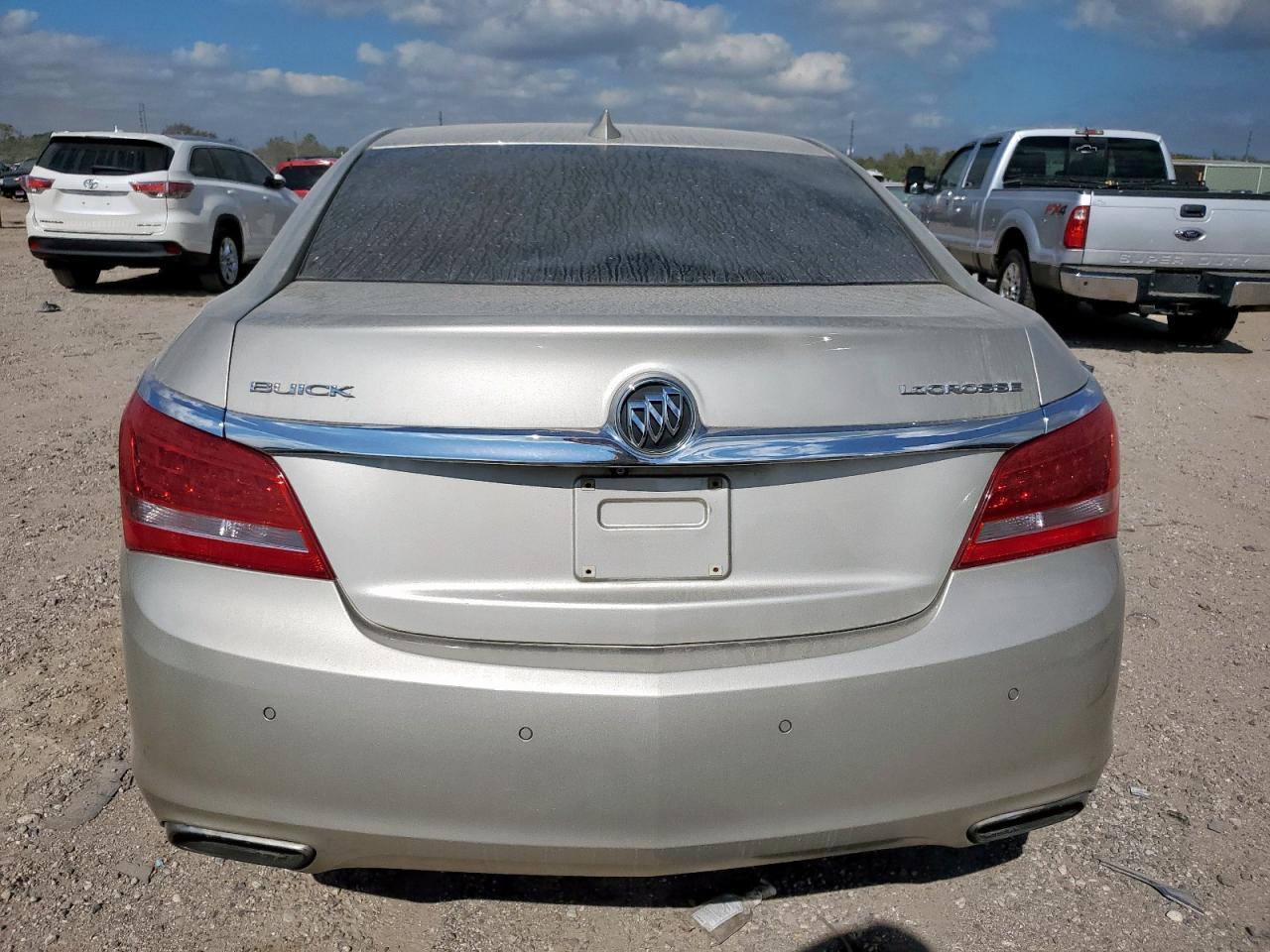 2015 Buick Lacrosse - Image 6
