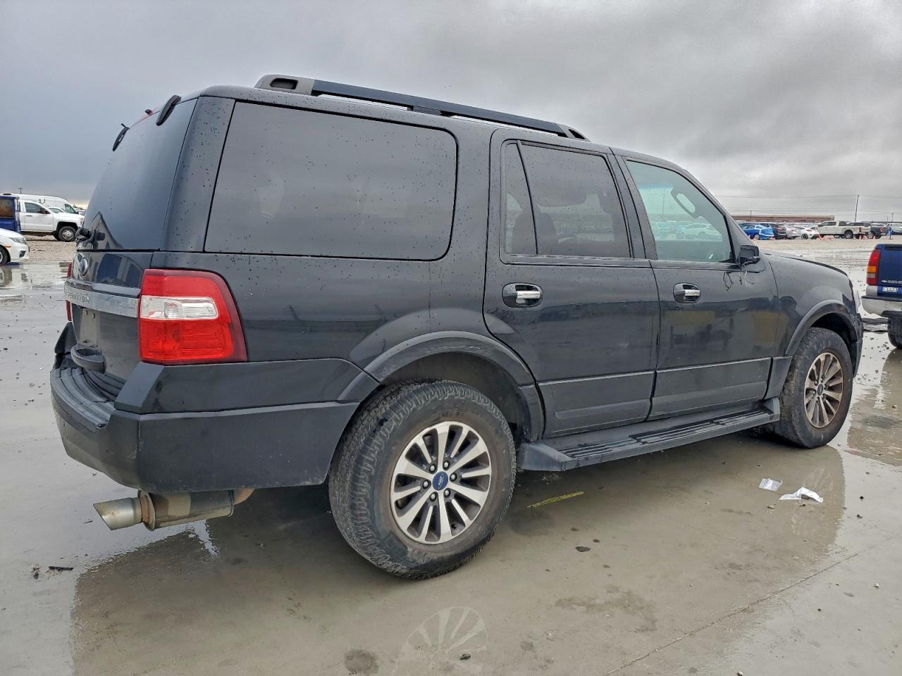 2017 Ford Expedition Xlt - Image 3