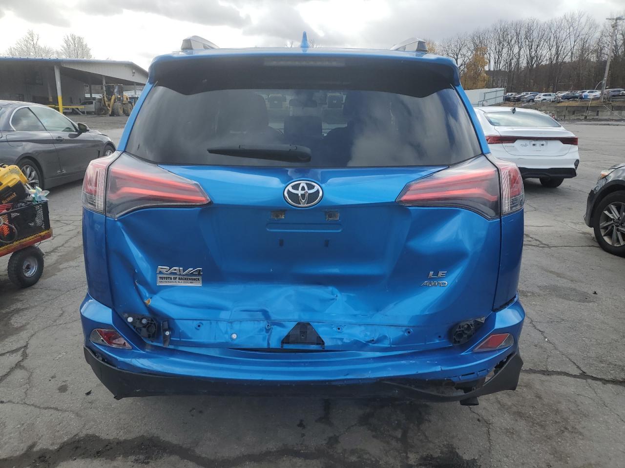 2017 Toyota Rav4 Le - Фото 6