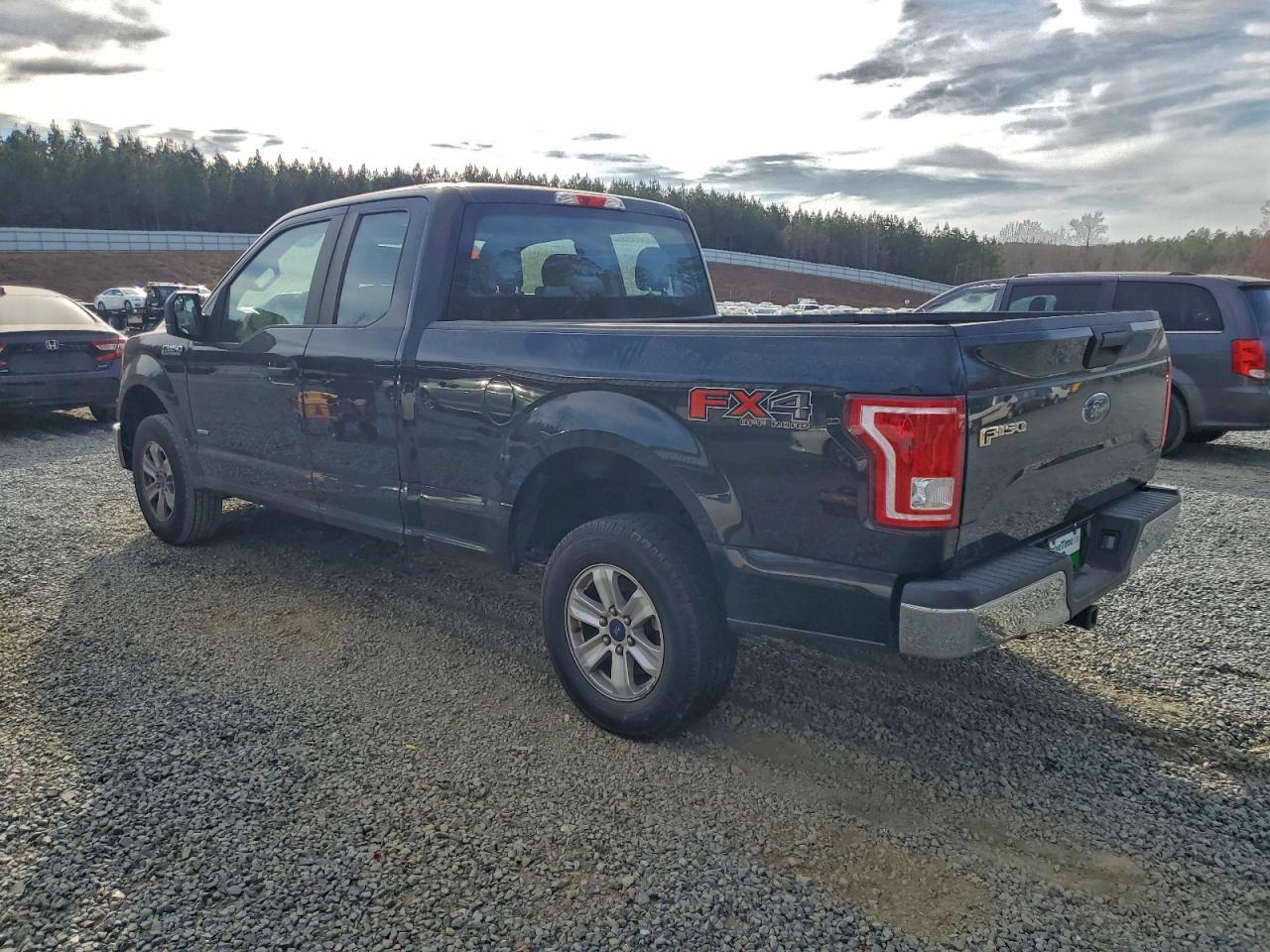 2016 Ford F150 Super Cab - Image 2