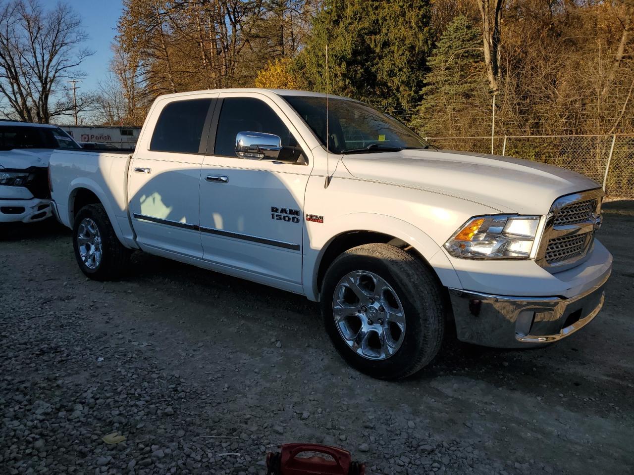 2015 Ram 1500 Laramie - Фото 4