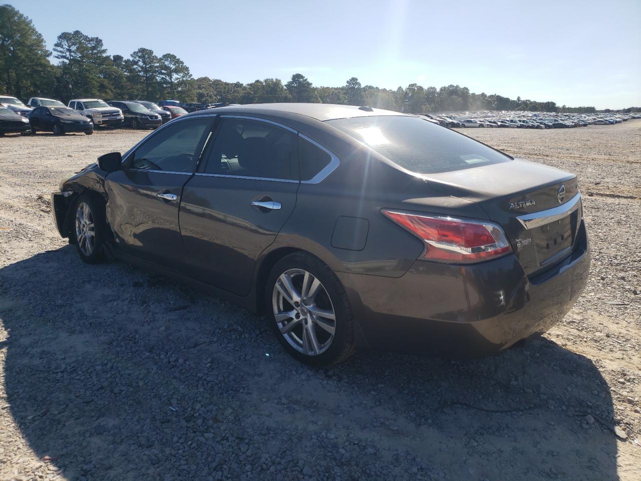 2015 Nissan Altima 3.5S - Фото 2