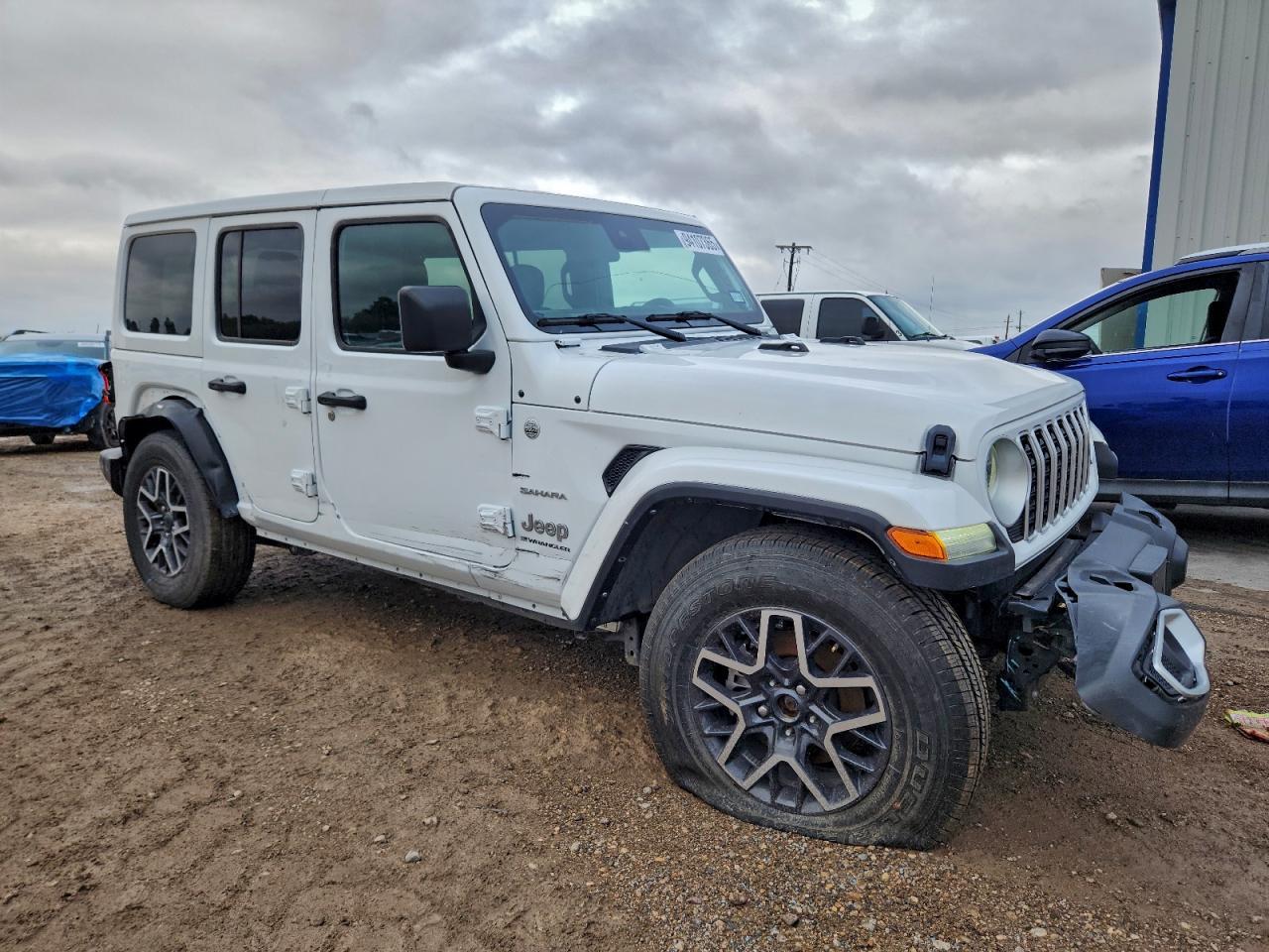2024 Jeep Wrangler Sahara - Фото 4