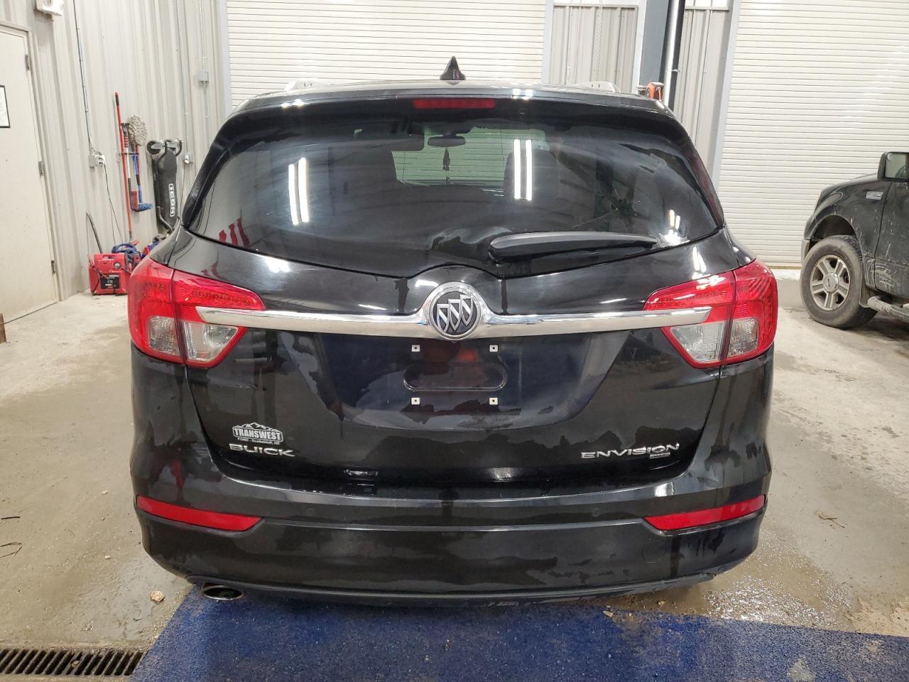 2017 Buick Envision Essence - Image 6