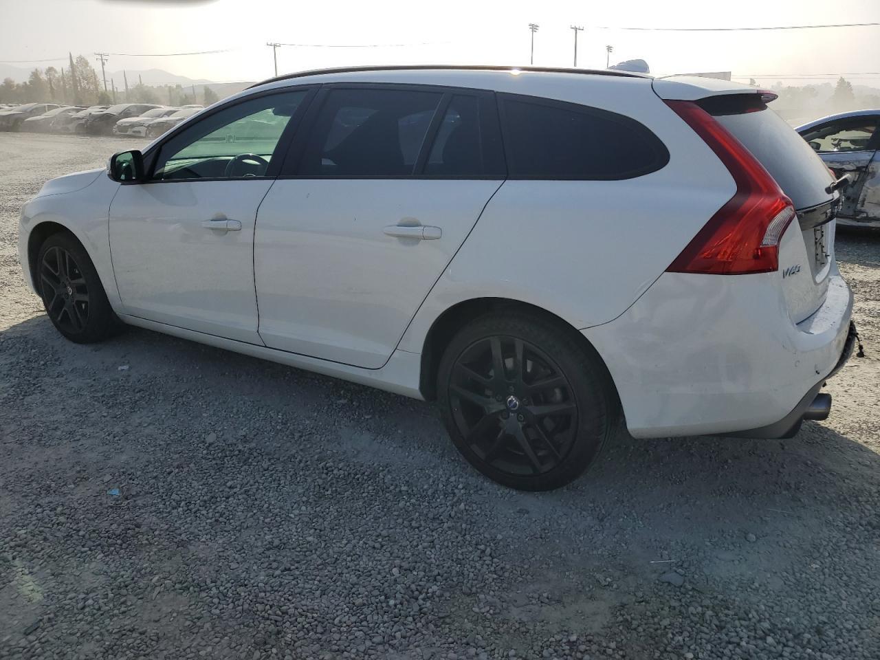 2018 Volvo V60 T5 Dynamic - Фото 2