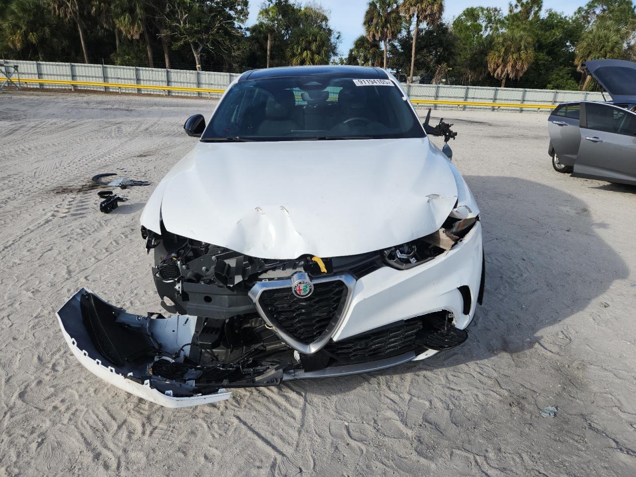 2024 Alfa Romeo Tonale Ti - Image 5