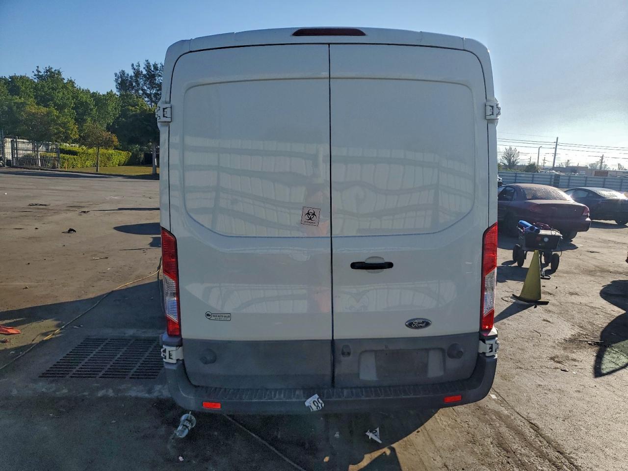 2015 Ford Transit T-250 - Фото 6