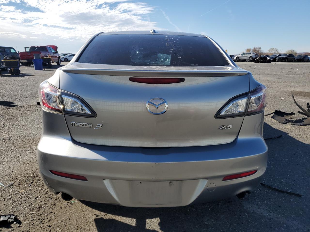 2010 Mazda 3 S - Image 6