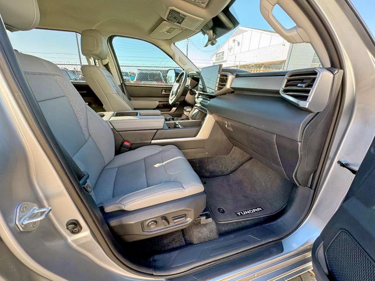 2024 Toyota Tundra Crewmax Limited - Фото 5