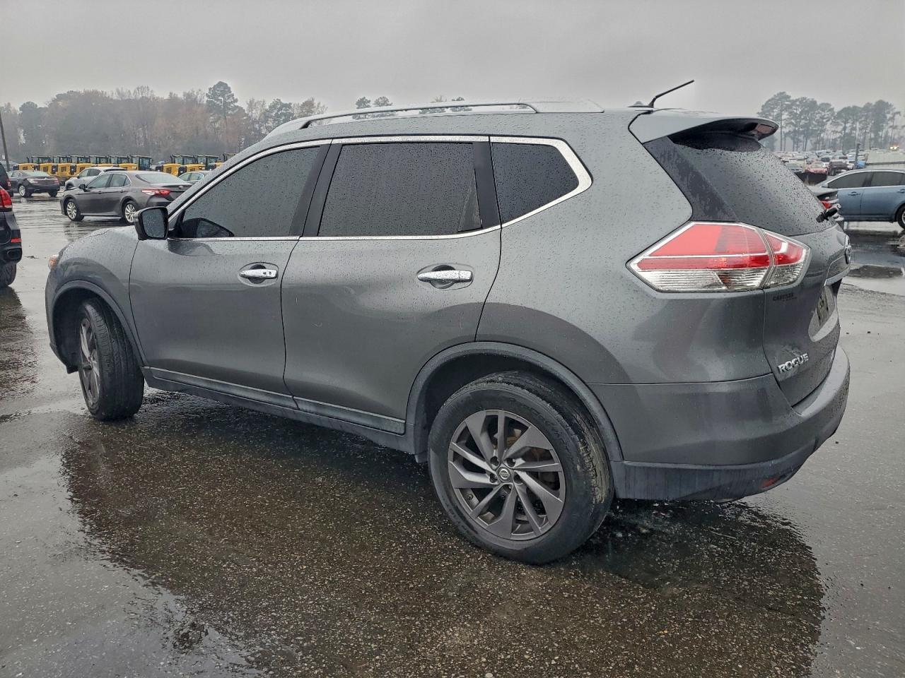 2016 Nissan Rogue S - Фото 2