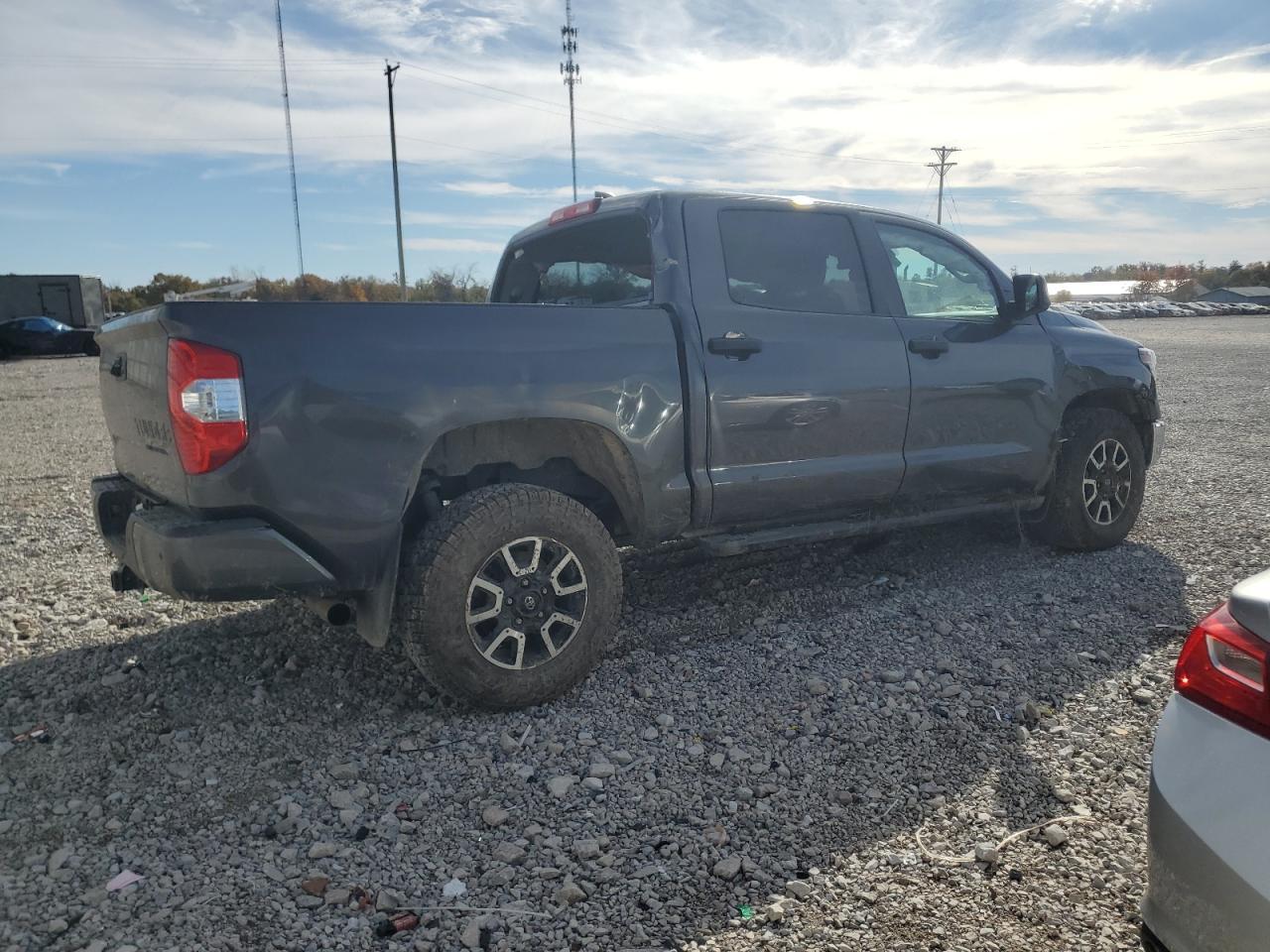 2020 Toyota Tundra Crewmax Sr5 - Фото 3