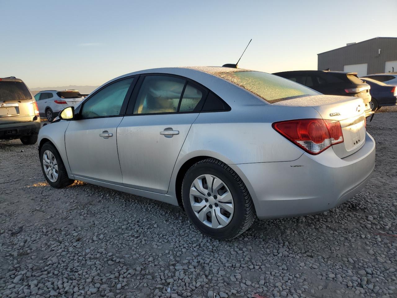 2016 Chevrolet Cruze Limited Ls - Image 2
